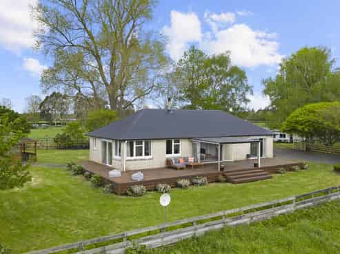 112 Cochrane Road, Ngahinapouri