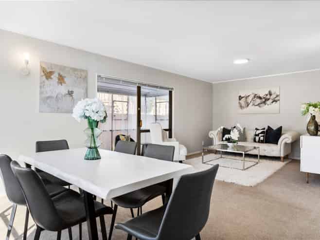 1/4 Elm Street, Avondale