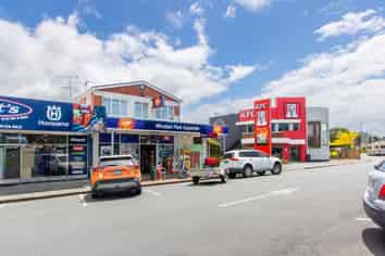 High Profile Retail Gem 