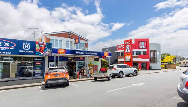 524 East Coast Road, Windsor Park