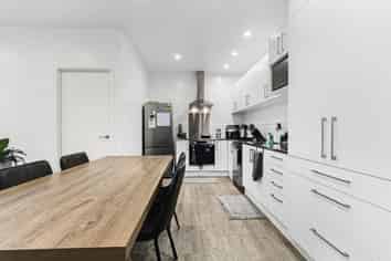 3/25 Devon Street East, New Plymouth