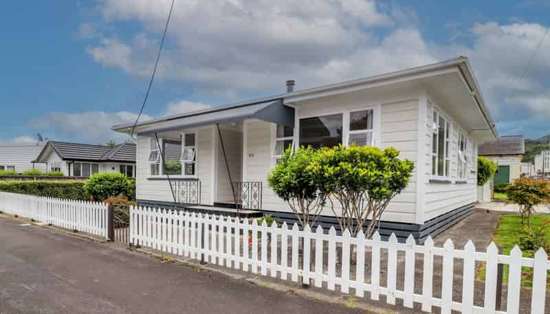 315 Sealey Street, Thames