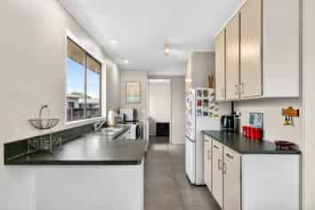 23 Ryan Crescent, Greenmeadows