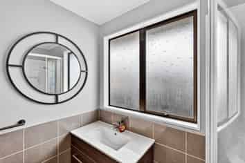 23 Ryan Crescent, Greenmeadows