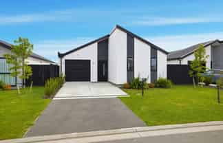 8 McCormick Lane, Rolleston