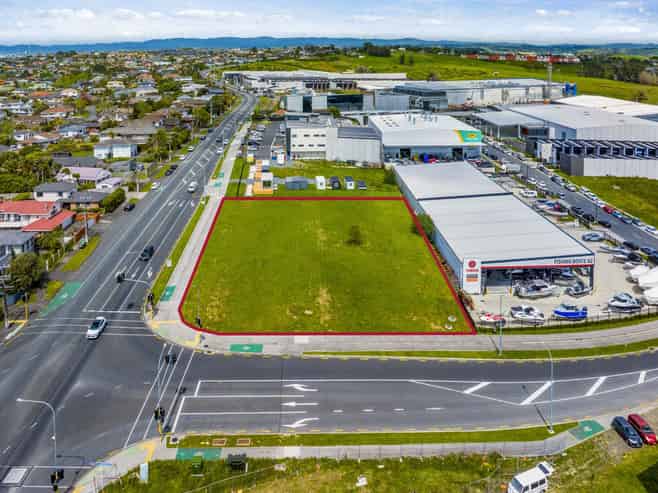 Corner industrial site – develop or land bank