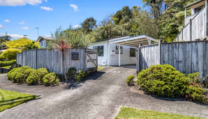 31 Beaumont Crescent, Frankleigh Park