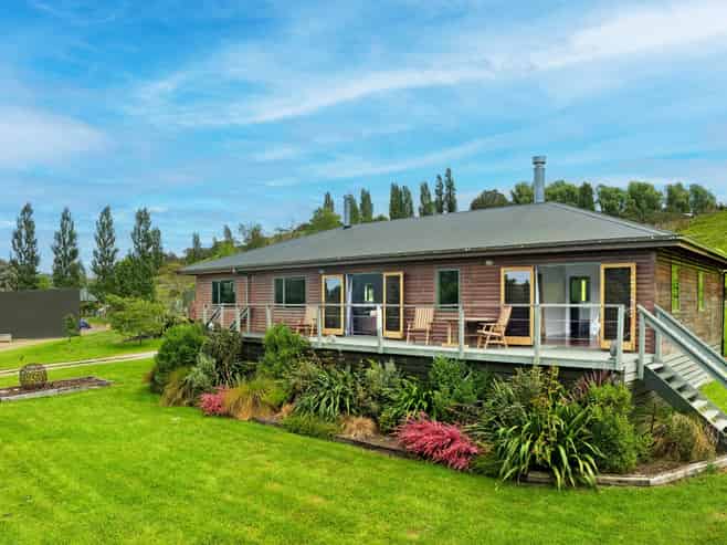 65B Ngakoroa Road, Ormond