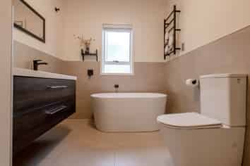 24 Kilgour Road, GREYMOUTH