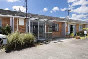 2/734 Main Street, Palmerston North