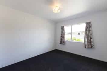 2/734 Main Street, Palmerston North