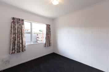 2/734 Main Street, Palmerston North