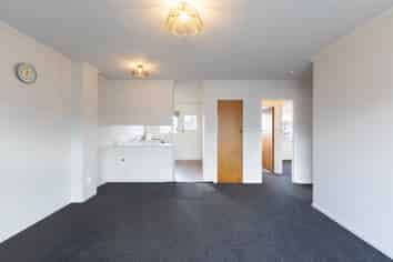 2/734 Main Street, Palmerston North