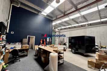 Excellent Industrial Unit!