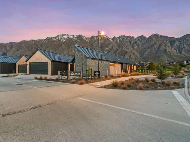 1 & 1A McA Mcadam Drive, Jacks Point