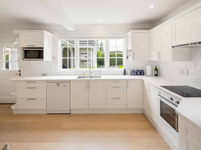 4 Pollock Drive, Chartwell