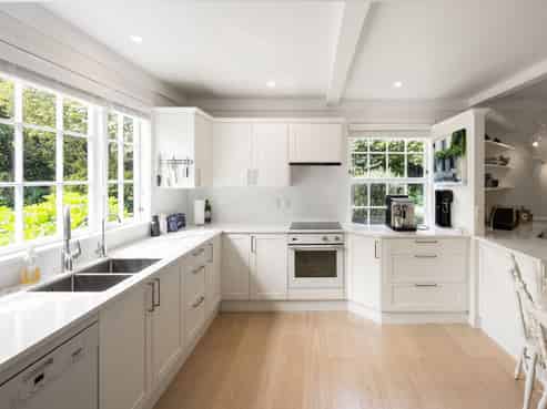 4 Pollock Drive, Chartwell