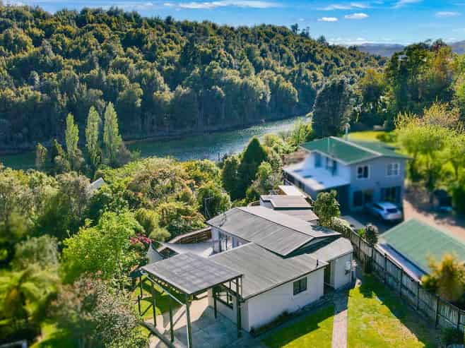 43 Oxford Road, Lake Rotoma