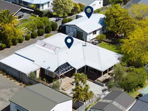 1 and 2/20 Stanley Street, Wharewaka