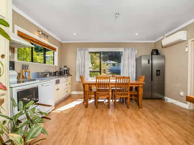 6 Prosser Street, Green Island