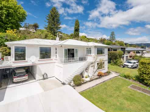 103 The Ridgeway, Stoke