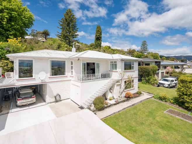 103 The Ridgeway, Stoke