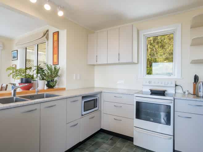 103 The Ridgeway, Stoke