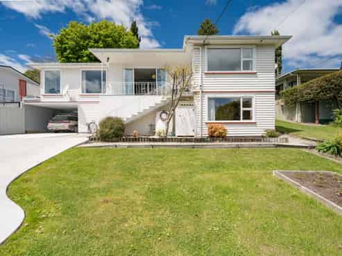 103 The Ridgeway, Stoke