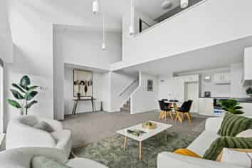 10F/30 Westward Ho, Glen Eden