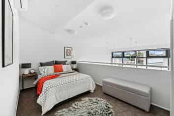 10F/30 Westward Ho, Glen Eden