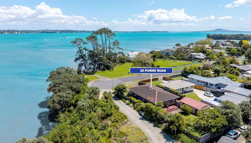 26 Puriri Road, Beachlands