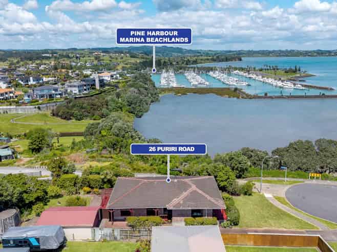 26 Puriri Road, Beachlands
