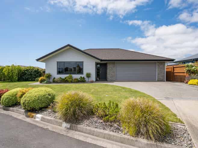 10 Calla Grove, Richmond