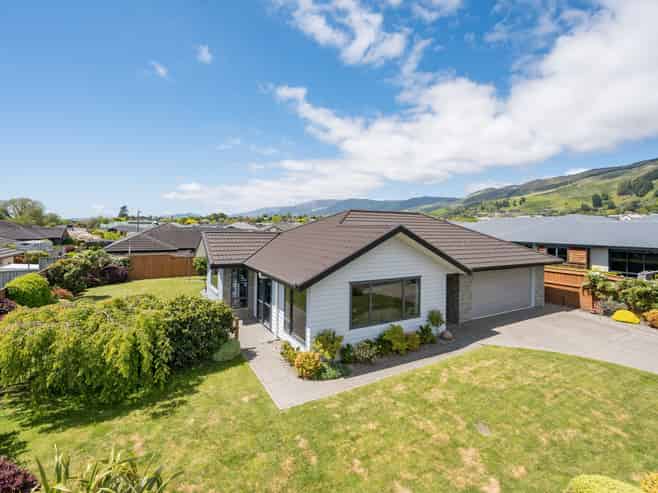 10 Calla Grove, Richmond