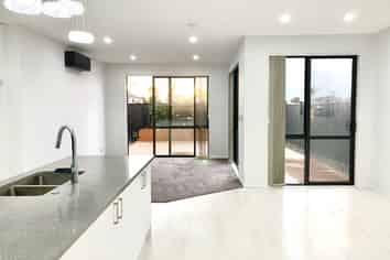 8 Pihoihoi Place, Hobsonville