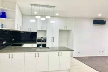 8 Pihoihoi Place, Hobsonville