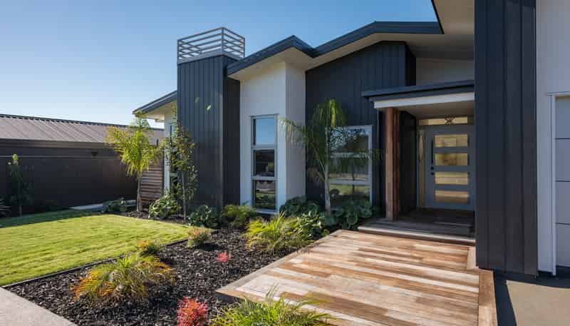 33 Hart Road, Richmond