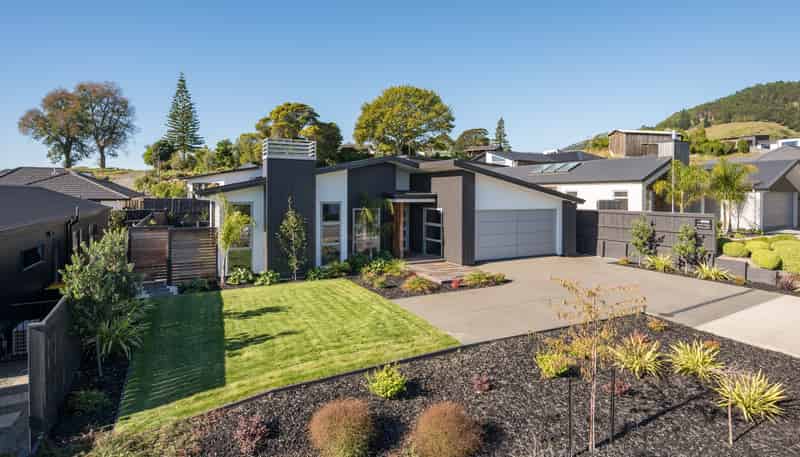 33 Hart Road, Richmond