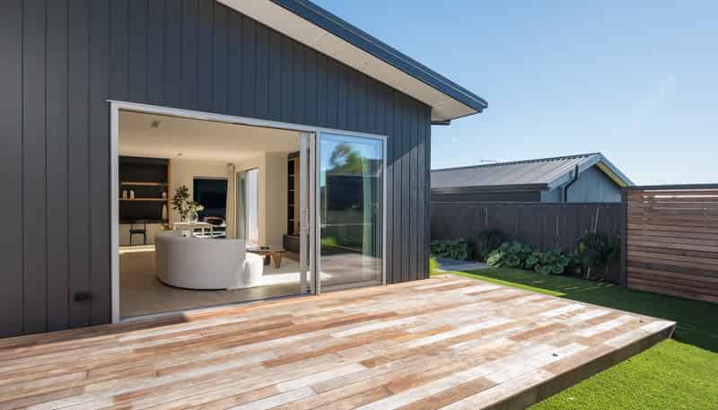 33 Hart Road, Richmond