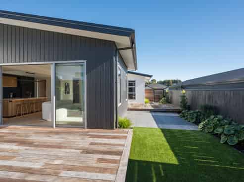 33 Hart Road, Richmond