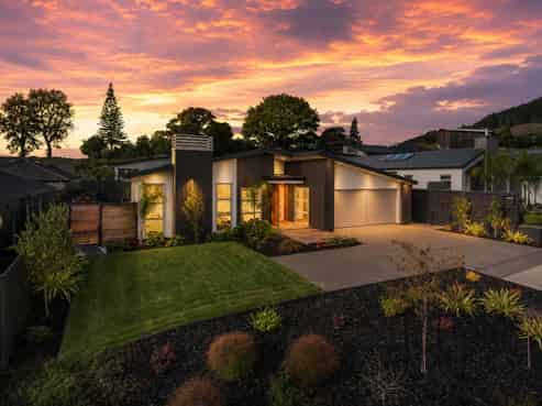 33 Hart Road, Richmond