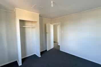 A/8 Karaka Street, Castlecliff