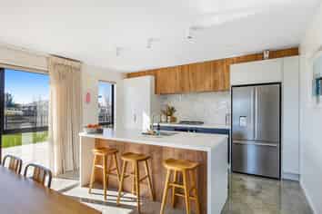 29 Honeyfield Drive, Whalers Gate