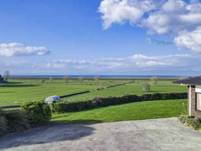 722 Back Miranda Road, Miranda