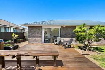 111A Gilberthorpes Road, Hei Hei
