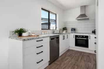 111A Gilberthorpes Road, Hei Hei