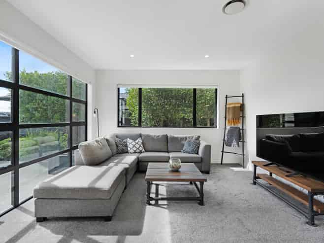 26 Papa Orchard Drive, Kumeu