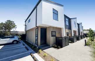 7/427 Worcester St, Linwood
