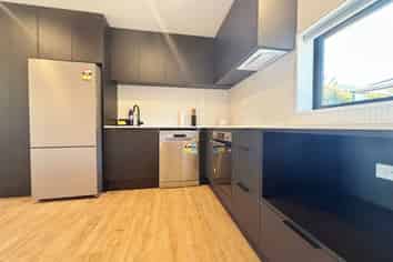 7/427 Worcester St, Linwood