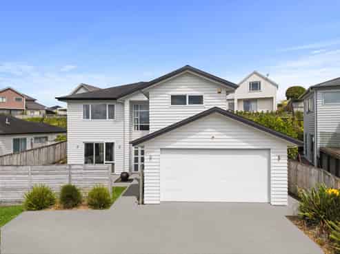 15 Sibling Court, Silverdale